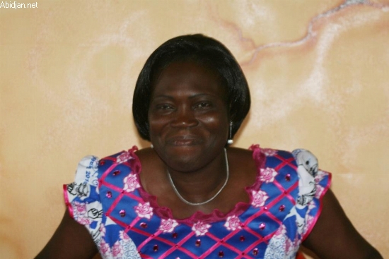 Cinquantenaire de l`enseignement primaire de Grand Bassam / Mme Gbagbo aux Bassamois : “L`enseignement coûte cher en Côte d`Ivoire”